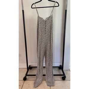 Colsie Grey Cheetah Print Jumper